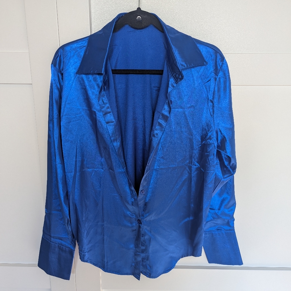 Shiny Satin Button-Up Shirt Size Medium In Blue/Green/Purple